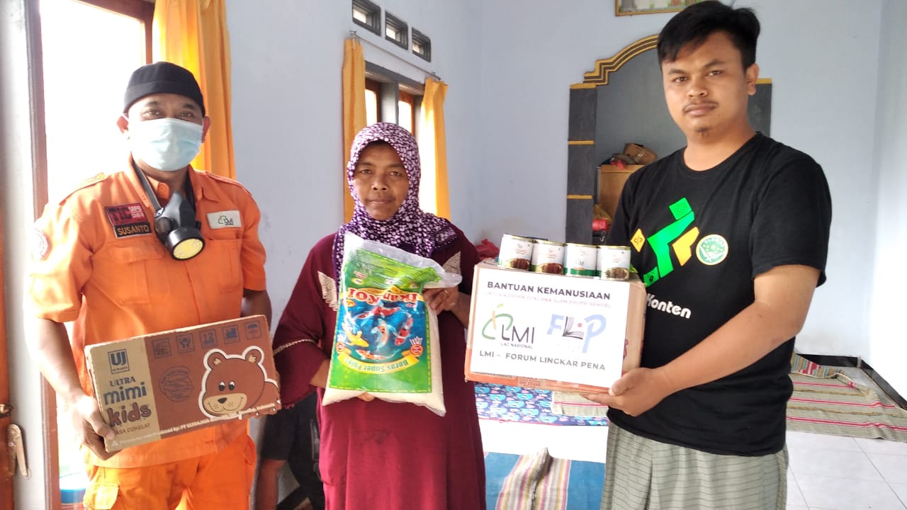 Bantuan untuk Korban Semeru dari FLP dan LMI