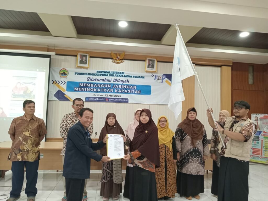 FLP Wilayah Jateng Kukuhkan Ketua Cabang Brebes dan Tegal
