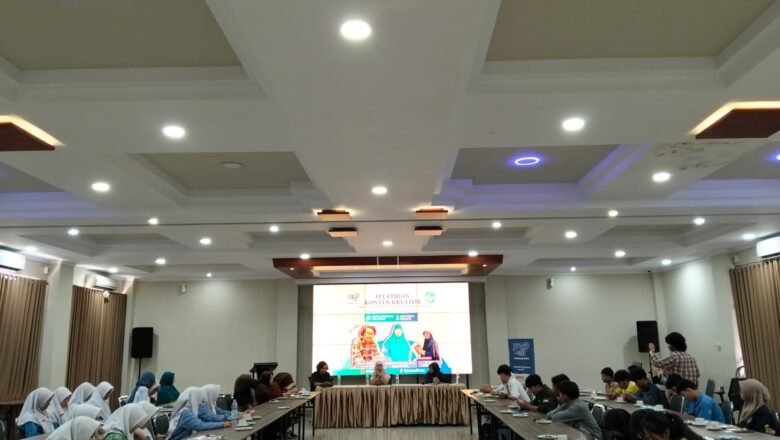 FLP Solo-FIB UNS Adakan Pelatihan Pembuatan Konten untuk Generasi Muda