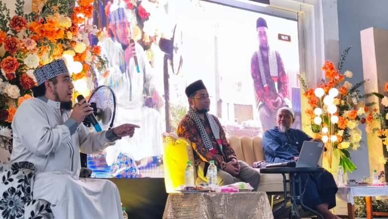 Seminar Literasi Santri Bareng Habiburrahman El Shirazy