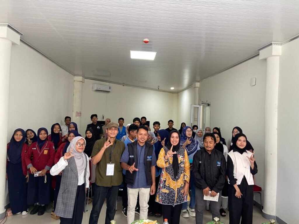 FLP Polman Sukses Lahirkan Kader Penulis Melalui ToWR