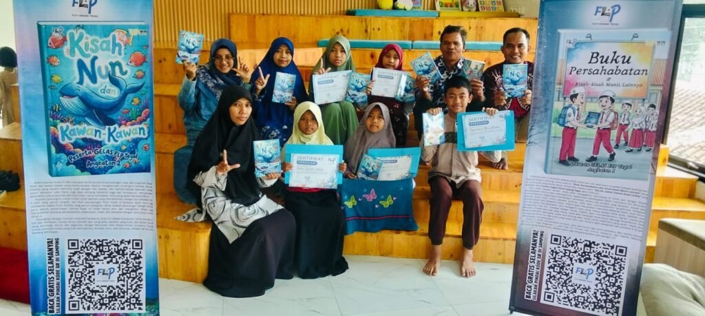 Peluncuran Buku Kisah Nun dan Kawan-Kawan FLP Tegal