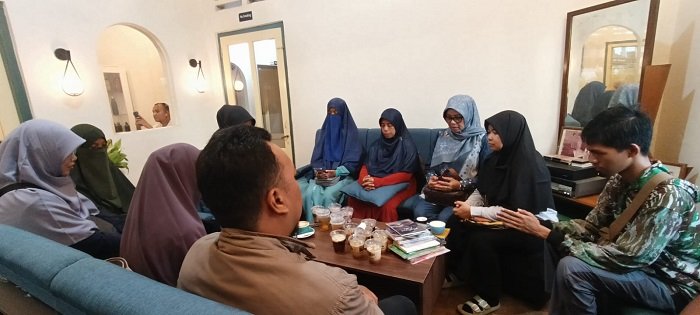 FLP Paliko Gelar Donasi Buku
