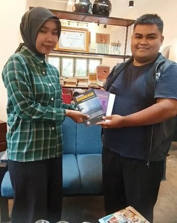 Dorong Literasi di Kalangan Gen Z dan Alpha, FLP Paliko Gelar Donasi Buku di Kopi Sudut Payakumbuh