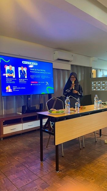 FLP Malang Gelar Workshop AI Writing untuk Generasi Digital